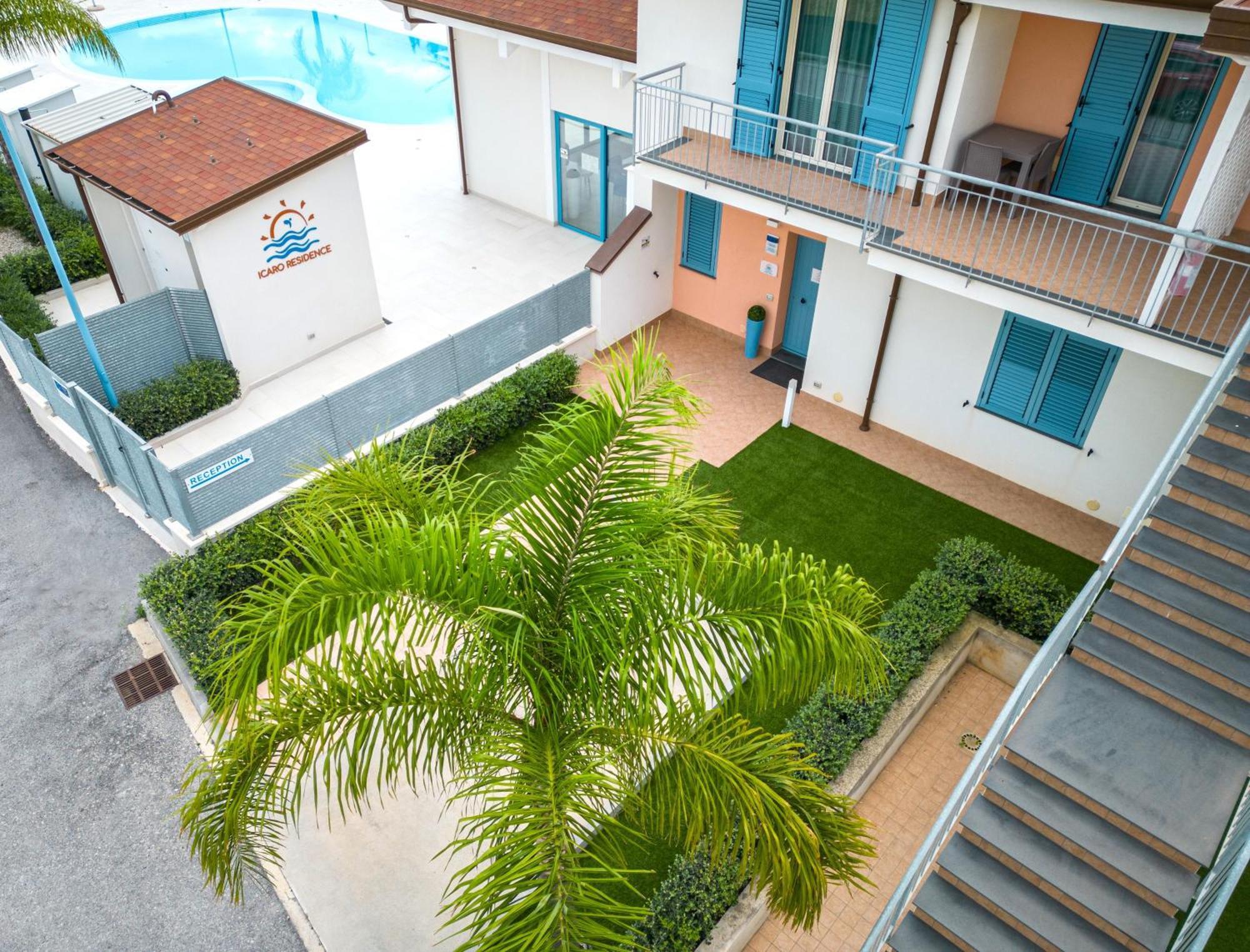 سانتاغاتو دي ميليتي Icaro Residence Apartments With A Beautiful Pool المظهر الخارجي الصورة
