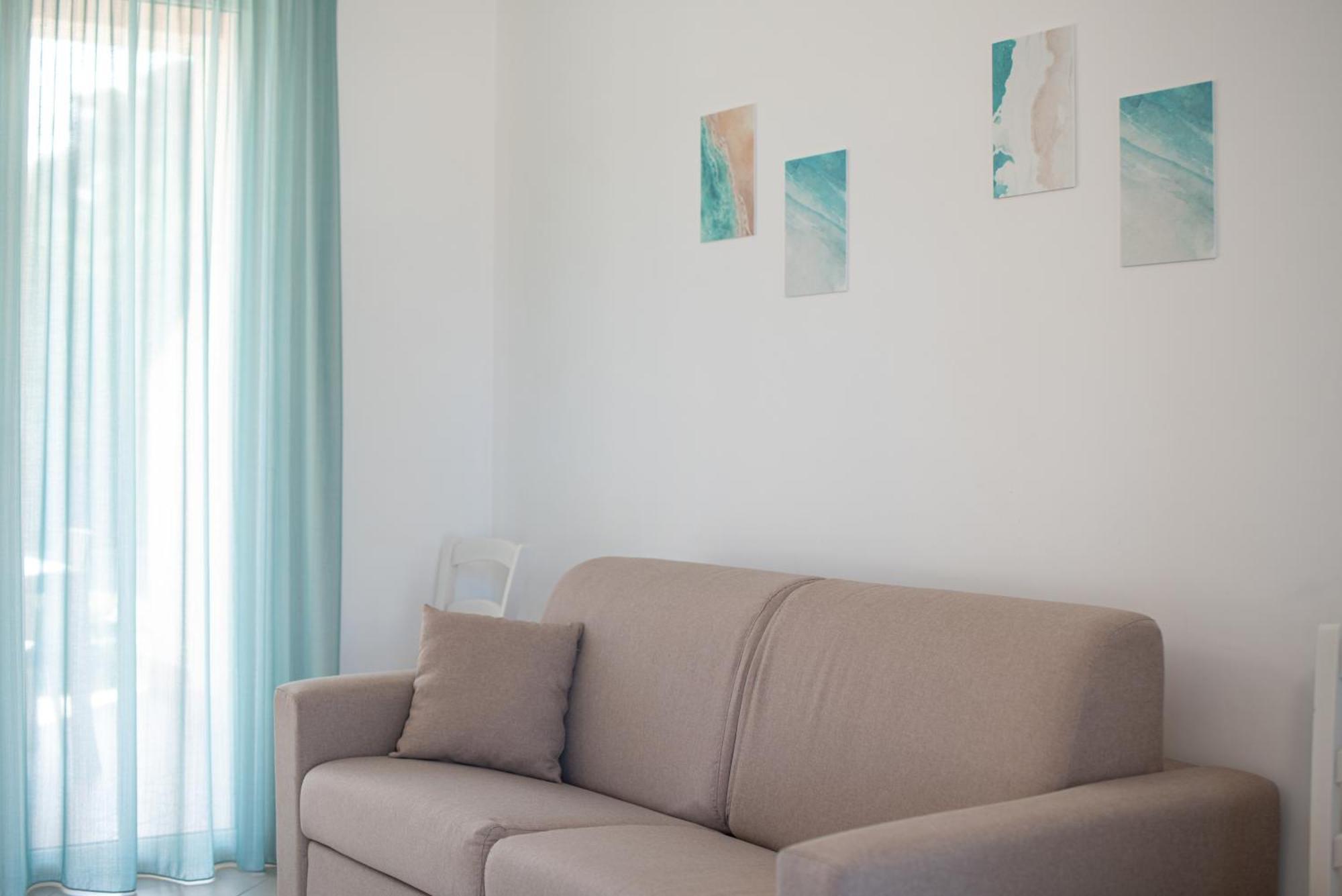 سانتاغاتو دي ميليتي Icaro Residence Apartments With A Beautiful Pool المظهر الخارجي الصورة