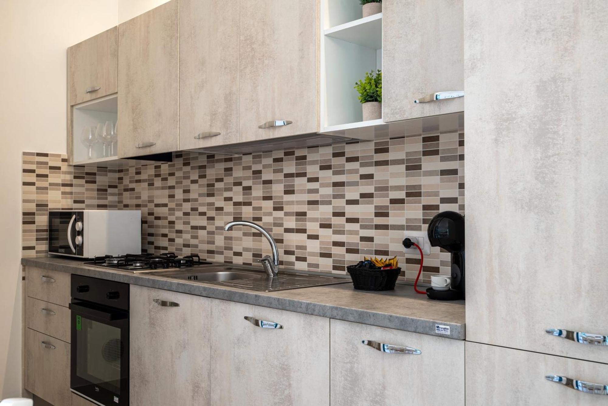 سانتاغاتو دي ميليتي Icaro Residence Apartments With A Beautiful Pool المظهر الخارجي الصورة