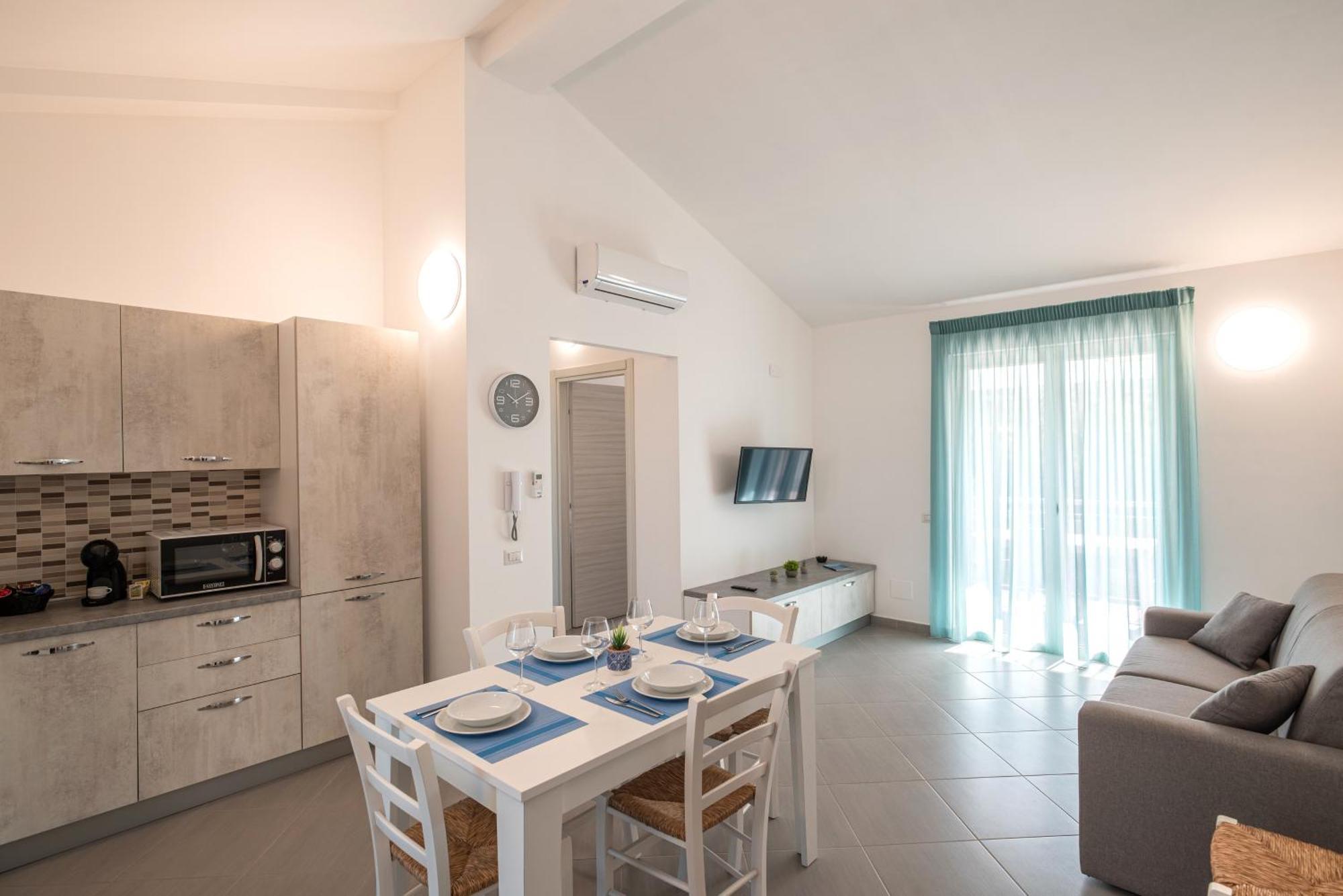 سانتاغاتو دي ميليتي Icaro Residence Apartments With A Beautiful Pool المظهر الخارجي الصورة