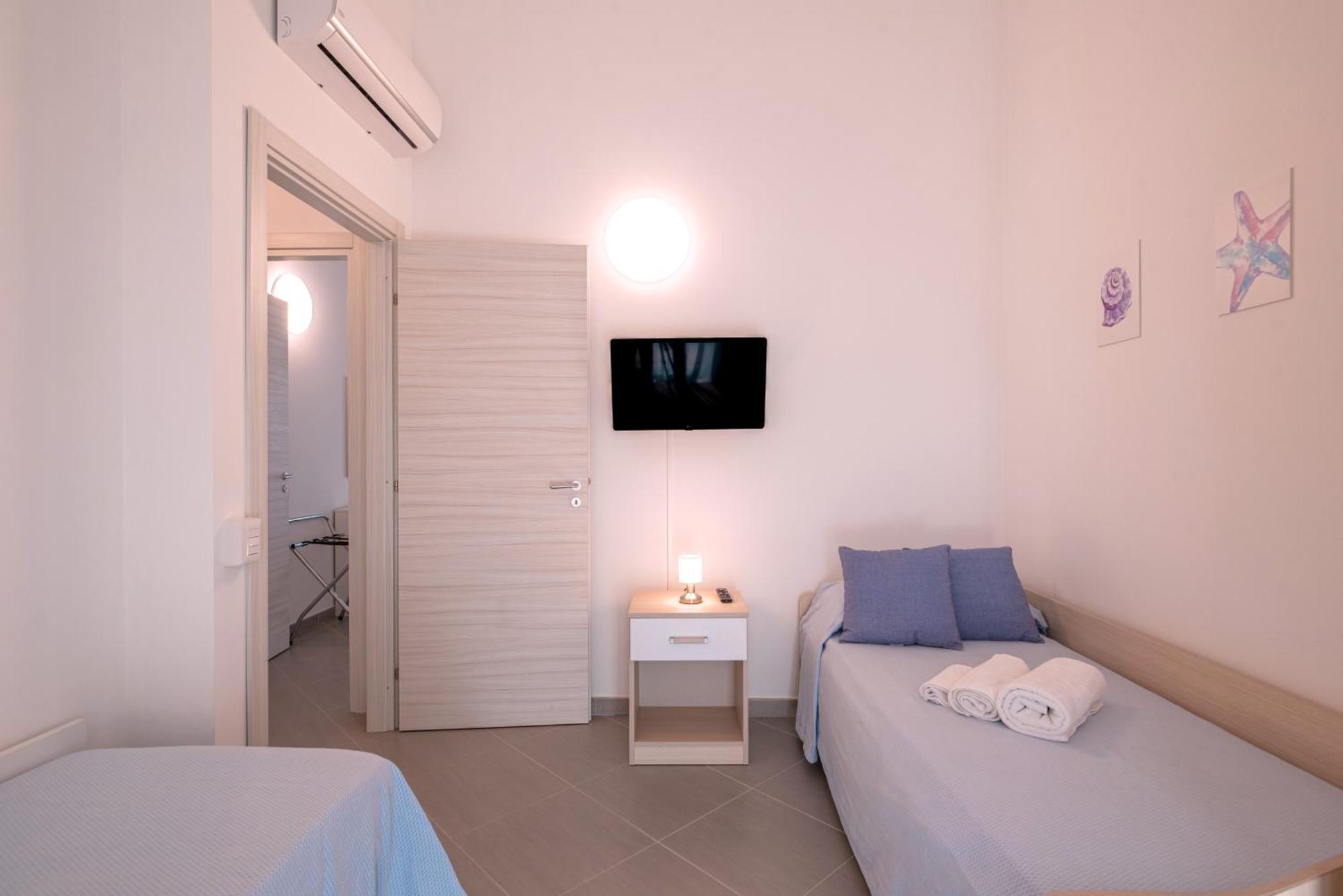 سانتاغاتو دي ميليتي Icaro Residence Apartments With A Beautiful Pool المظهر الخارجي الصورة